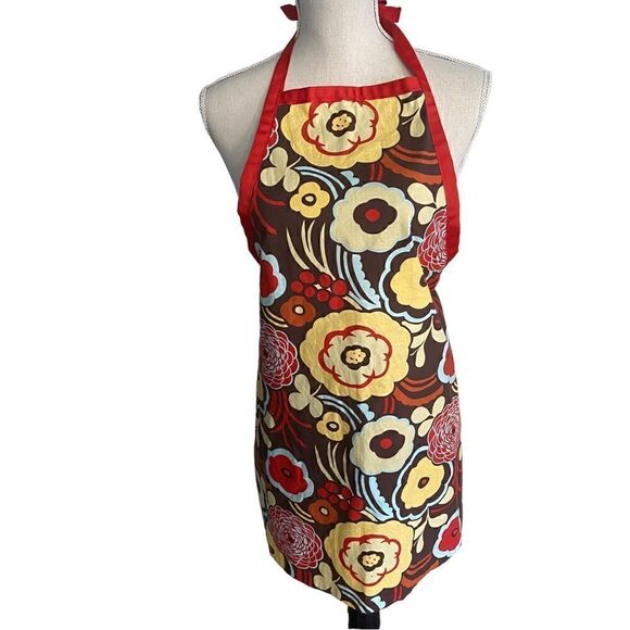 Handmade Floral Kitchen/Crafting Apron    - Picture 5 of 6